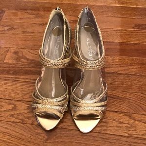 Aldo’s Gold Shoes